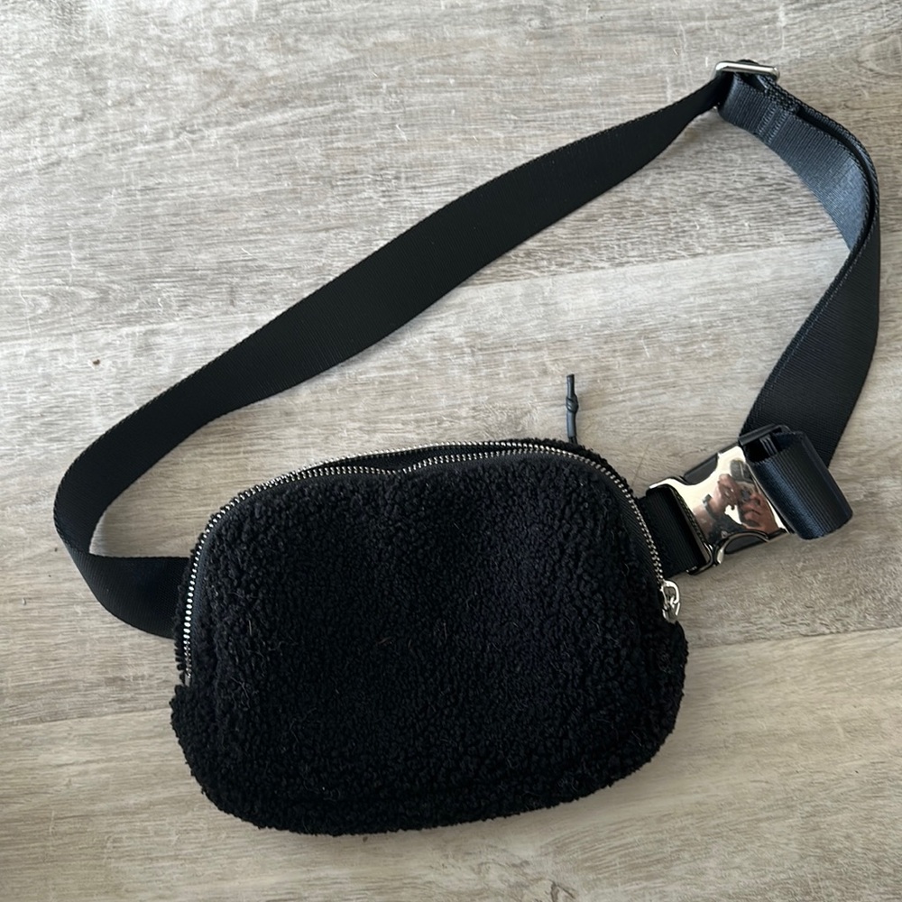 Black crossbody bag